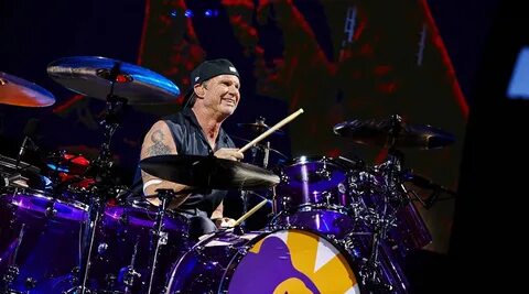 Chad Smith - DRUMMERWORLD