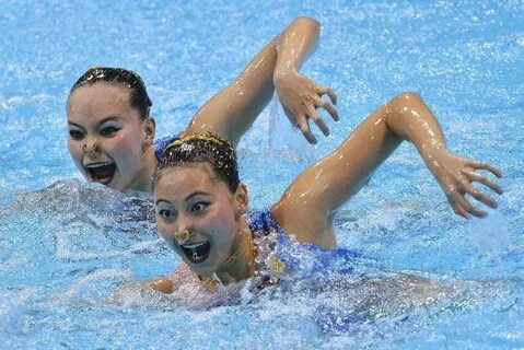 Synchronized Swimming Faces Are Terrifyingly Hilarious Synch