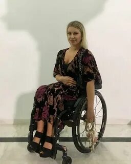 #wheelchairgirl #paraplegia #paralyzed #wheelchairlife #whee