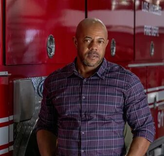 "9-1-1" Broken (TV Episode 2019) - Rockmond Dunbar as Michae