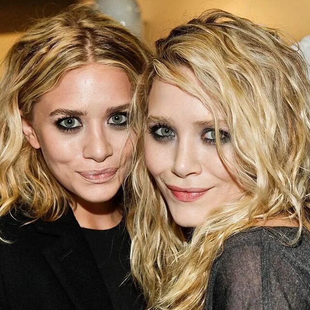 Mary-kate & Ashley Olsen.