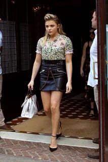 49 hot photos of Chloë Grace Moretz prove that she is one of