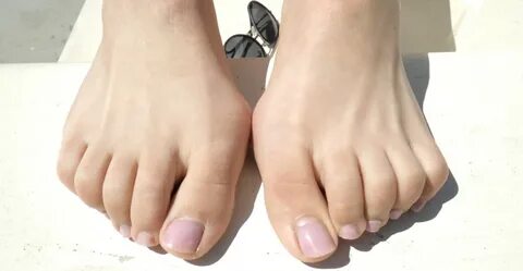 Jessica Penne's Feet wikiFeet
