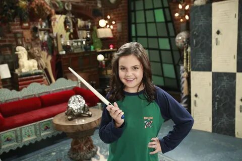 Bailee Madison Is On Wizards of Waverly Place TONIGHT! Tune 