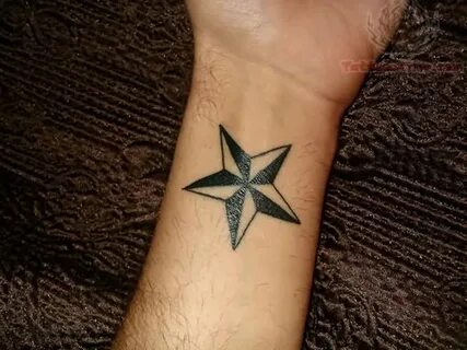 82 Fantastic Wrist Stars Tattoos