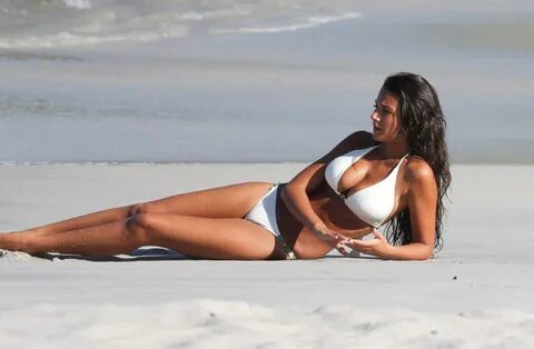 Michelle Keegan Pictures. Hotness Rating = 9.61/10