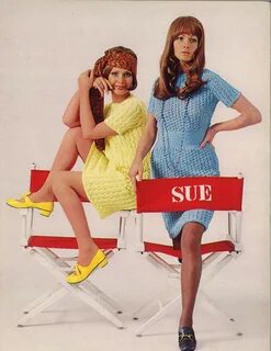 Grace & Sue * 60s Mod Sweater Dress Knit + Crochet 1960s Cro