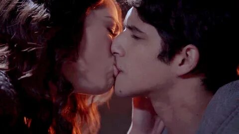 Scott And Allison Kissing Scenes ( Teen Wolf ) - NovostiNK
