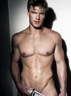 Guys Who Should Do Gay Porn: Alan Ritchson - Manhunt Daily