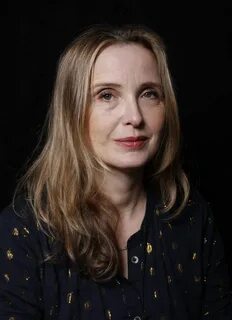 Julie Delpy apologizes for comments about African Americans 