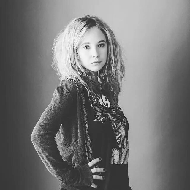 Photo by Juno Temple Network on July 27, 2020. 