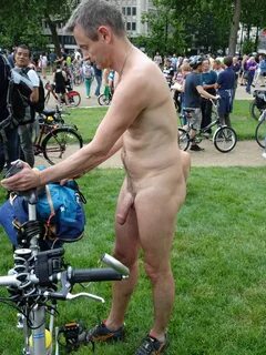 Collection 200 photos WNBR only erections and semi.