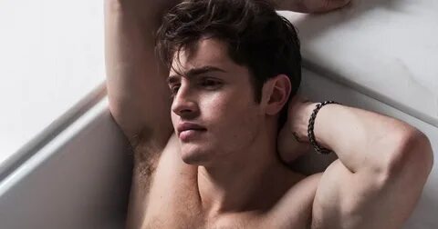 The Stars Come Out To Play: Gregg Sulkin - New Shirtless & B