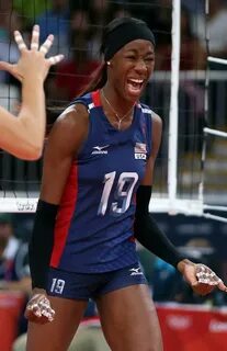 Destinee Hooker's career - so far - Photo1 - San Antonio Exp