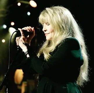 best of stevie nicks 🌙 on Twitter: ""everyone else changes, 