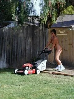 Milf doing lawn work naked. HD photos site. Comments: 2