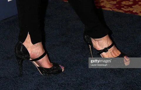 Lynda Carter Feet (26 photos) - celebrity-feet.com