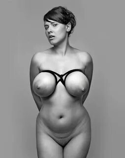 Curvy Nude Women Art