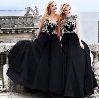 Prom with your best friend ✖ on We Heart It