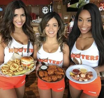 Twitter #HootersMakesYouHappy hashtag * TwiCopy