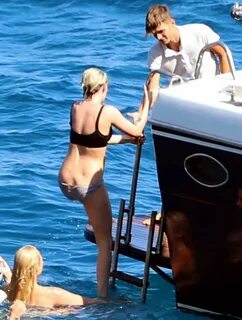 Kristen Stewart and Stella Maxwell in Bikini 2019-07 GotCele