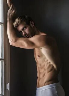 Lucas Bloms 73 - Male Models - AdonisMale