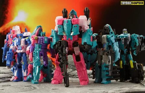 Review: Transformers Generations Selects Seacons - Yes, ALL 