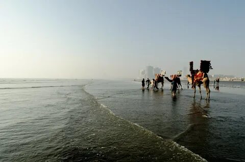 Beaches - Karachi - Arrivalguides.com
