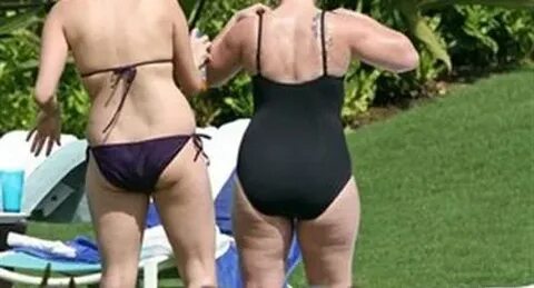 Kelly Clarkson’s Fat American Ass In A Swimsuit Pics Jihad C
