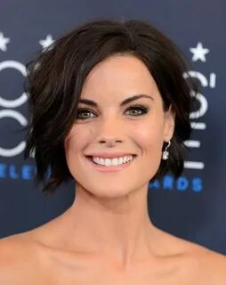 Jaimie Alexander Jamie alexander hair, Very short hair, Jaim