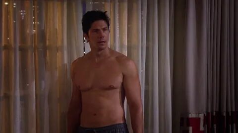 Michael Trucco as Nick Podarutti shirtless in How I Met Your