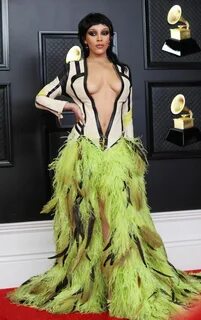 Doja Cat Displays Her Tits at the 63rd Annual Grammy Awards (27 Photos) .