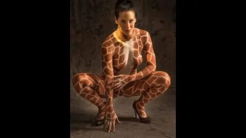 Giraffe Woman المراة الزرافة - YouTube