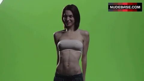 Christy Carlson Romano Pokies Through Top - Mirrors 2 (0:12)