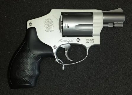 Smith and Wesson 642-1 Airweight .38 Special Hammerless Revo