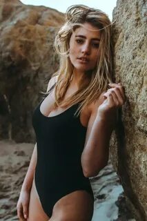 Lia Marie Johnson Pictures. Hotness Rating = 9.25/10