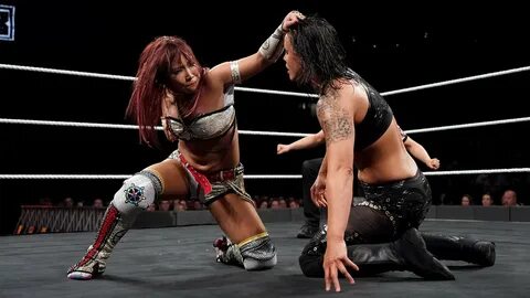 Shayna Baszler vs Kairi Sane (NXT, 8-18-2018) Tape Machines 