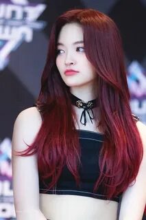 Somyi DIA ❤ 190321 #WOOWA Kpop hair color, Asian red hair, R