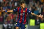 Inovou: Neymar aparece com cabelo rosa neon para jogo do PSG
