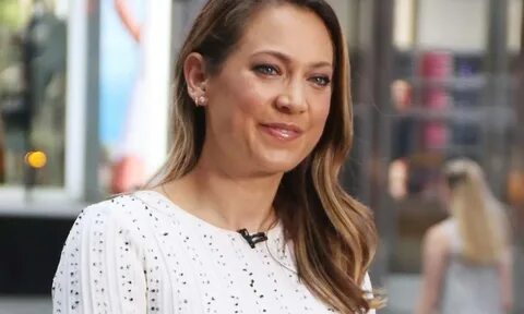 GMA's Ginger Zee inundated with support following bitterswee
