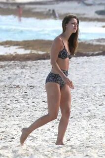 Melissa Benoist in Bikini 2017 -20 GotCeleb