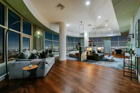 Matthew Perry’s Penthouse in Los Angeles, CA (Listed for $35