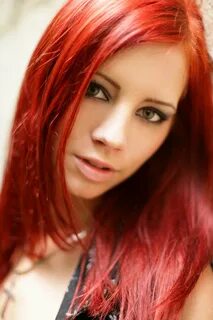 Garaga рыжая женщина красные волосы красные - Mobile Legends