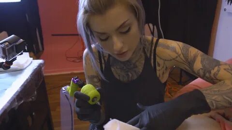 VIDEO: Kingston artist Ryan Ashley Malarkey tattoos over mas