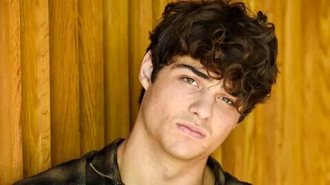5 Personal Facts About Noah Centineo Hollywire - YouTube