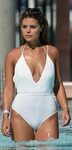 Chloe Lewis puts her sizzling beach body on display in Ibiza