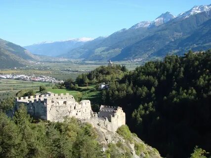 Datei:Burgruine Lichtenberg Ausblick.jpg - Wikipedia