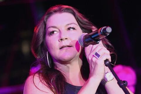 Gretchen Wilson Kicked Out of New Mexico Hotel After 911 Cal
