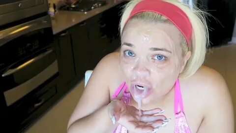 YouTuber Trisha Paytas puts 100 layers of LUBE on her face i