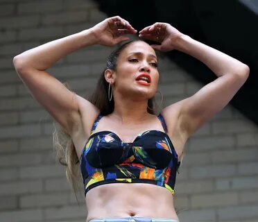 Jennifer lopez armpit